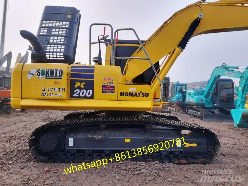 Komatsu PC 200-8 Roomikekskavaatorid