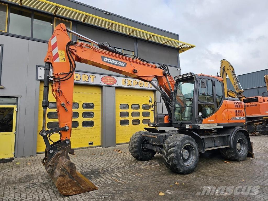 Doosan DX 140W Ratasekskavaatorid