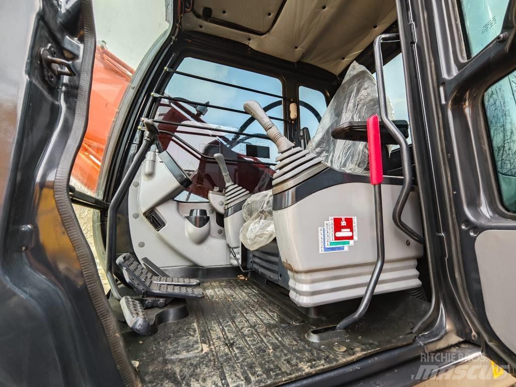 Hitachi ZX 200-6 Roomikekskavaatorid