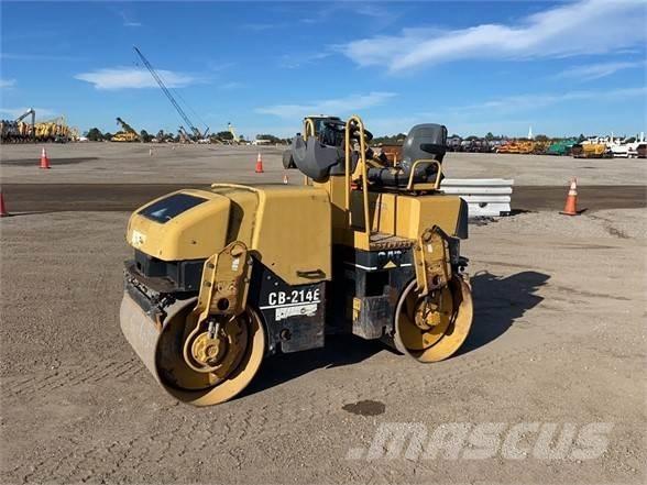 CAT CB-214E Ühe trumliga rullid