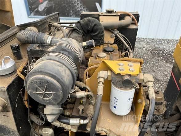 CAT CB-224E Ühe trumliga rullid