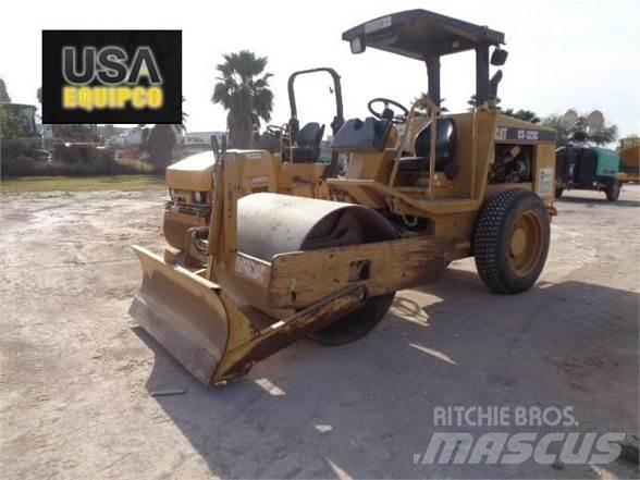 CAT CS-323C Ühe trumliga rullid