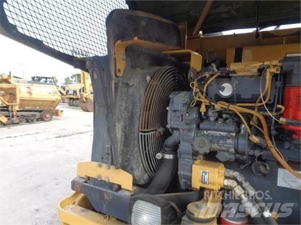 CAT PS-150C Pneumorehvidega rullid