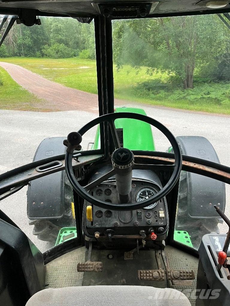 John Deere 4240 S Traktorid