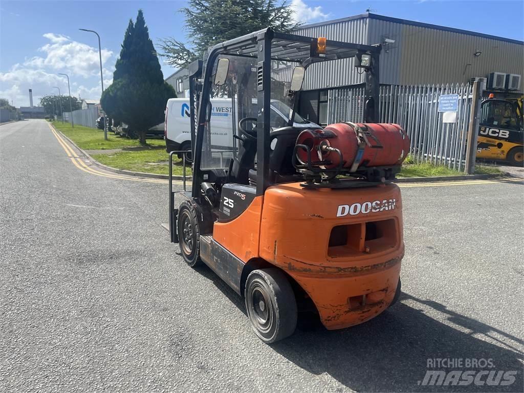 Doosan G25P-5 Gaasitõstukid