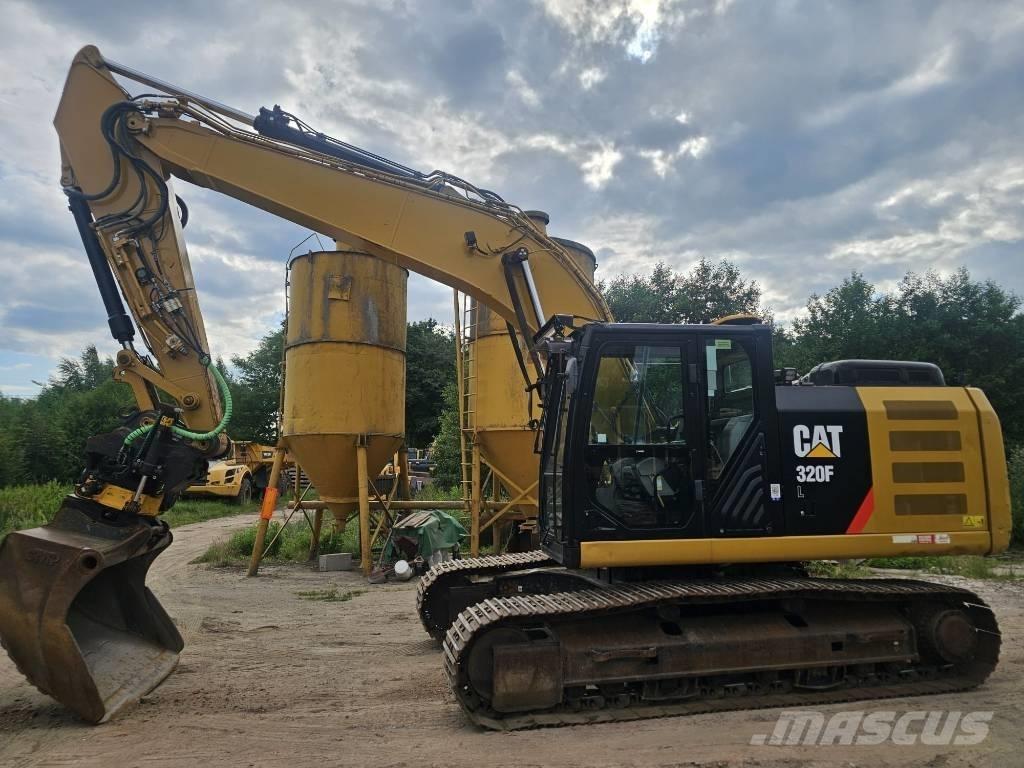 CAT 320FL Roomikekskavaatorid