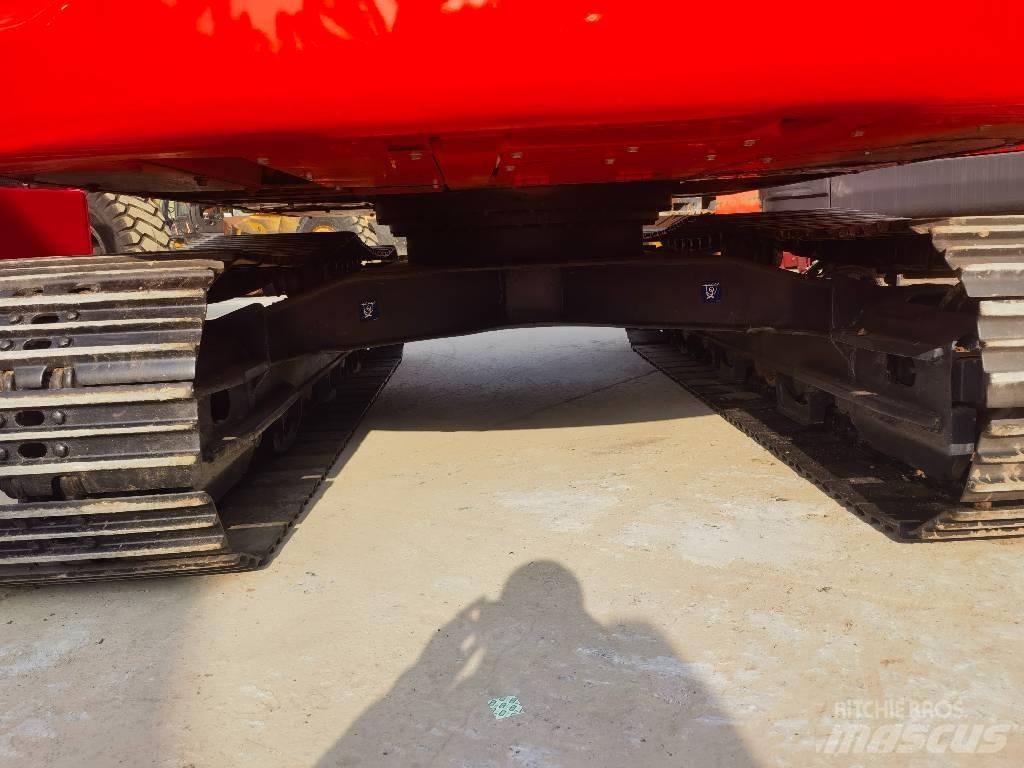 Doosan DX 140 Roomikekskavaatorid