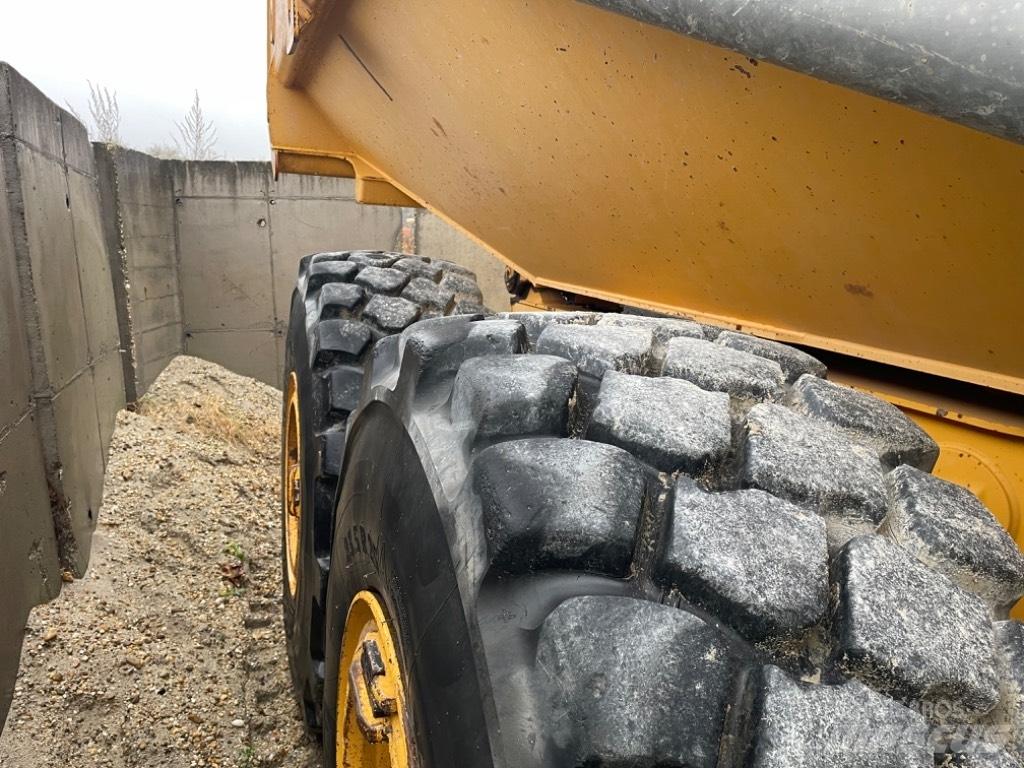 Volvo A 30 E Liigendraamiga pinnaseveokid