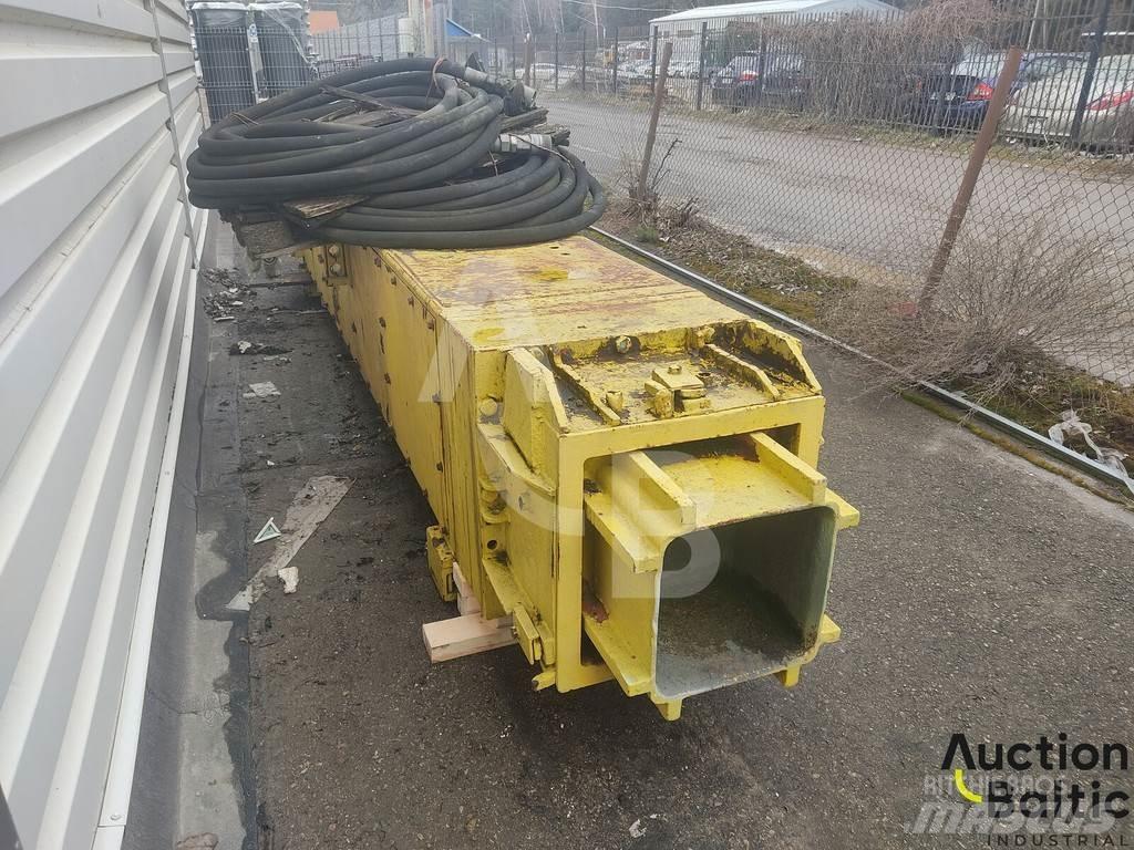 Delmag HB 30 Torupaigaldajad