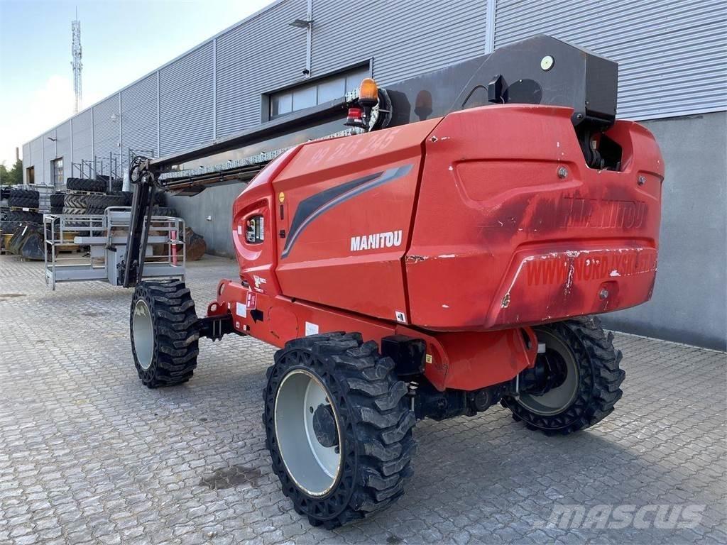 Manitou 200TJ+ Iseliikuvad poomtõstukid