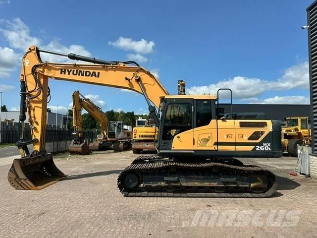 Hyundai HX 260 L Roomikekskavaatorid