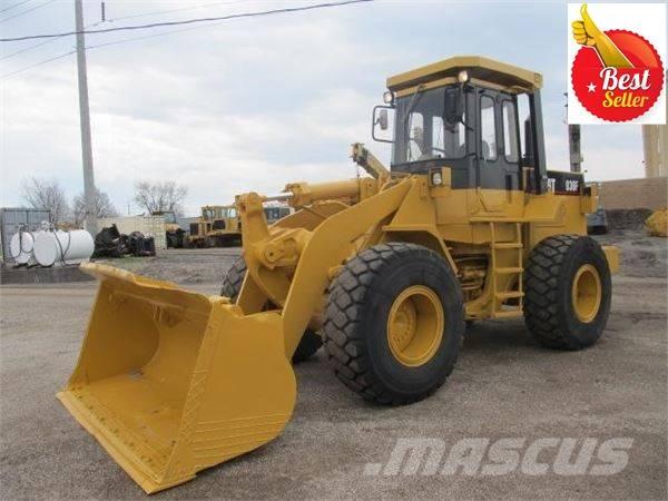 CAT 936 F Rataslaadurid