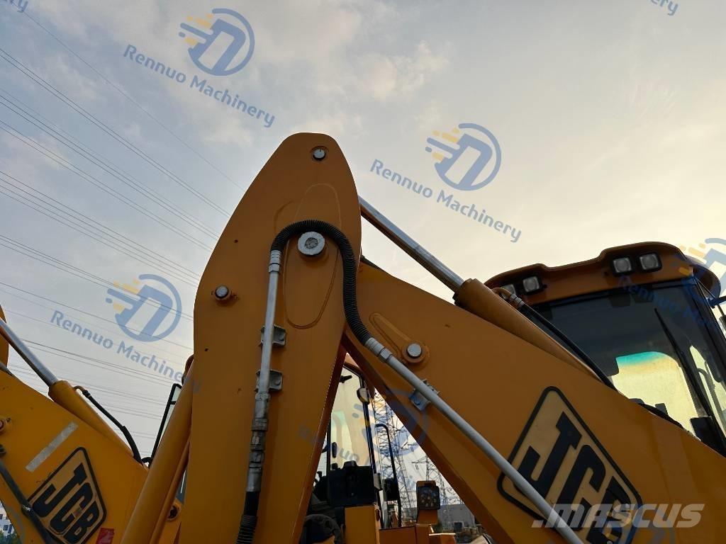 JCB 4 CX Ekskavaatorlaadurid