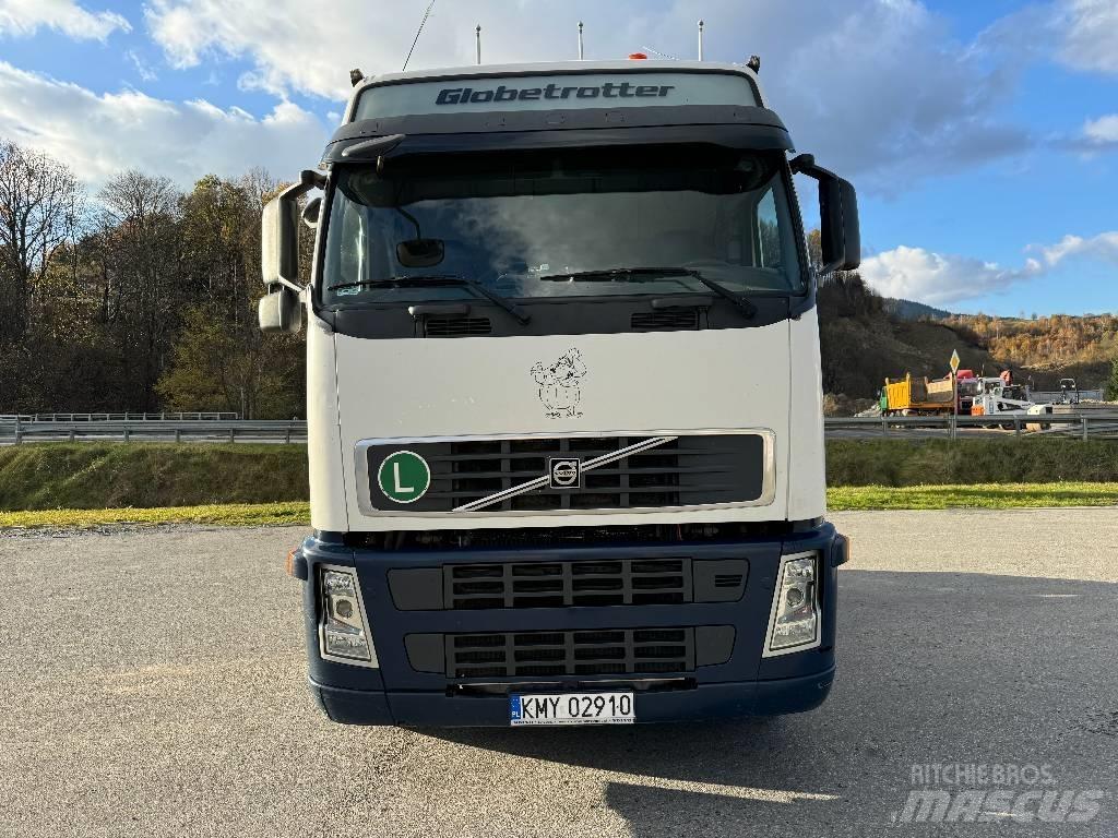 Volvo F 12 Sadulveokid