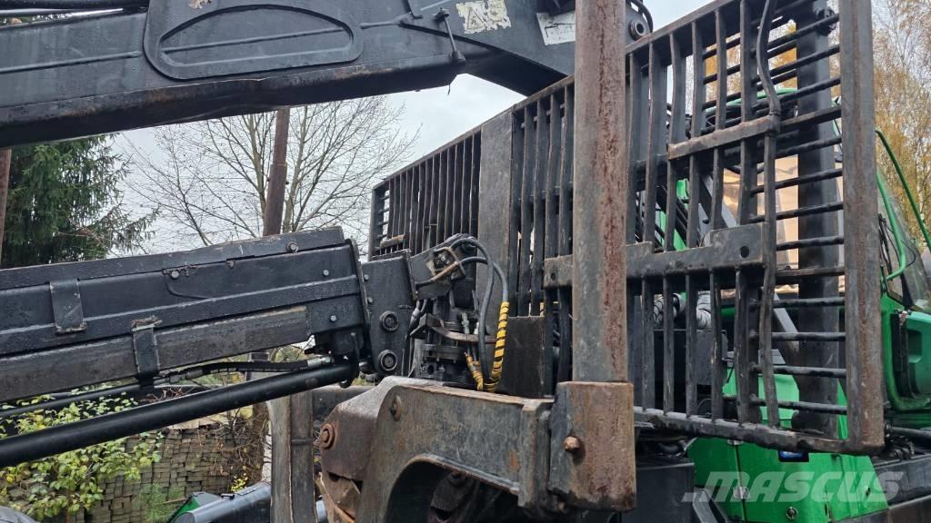 John Deere 1510 E Forwarderid