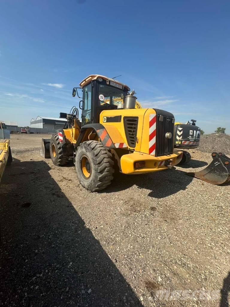 JCB 436 HT Rataslaadurid