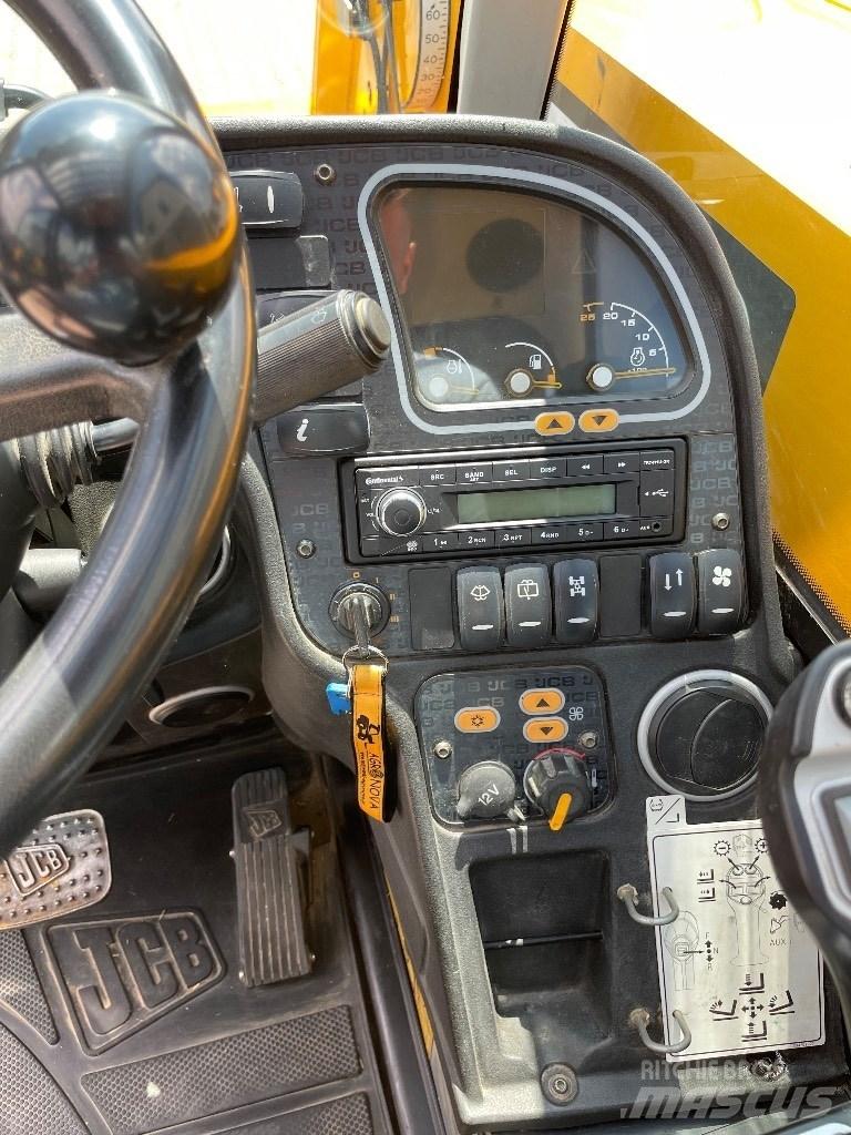 JCB 541-70 Agri Plus Põllumajanduslikud teleskoopkäitlejad