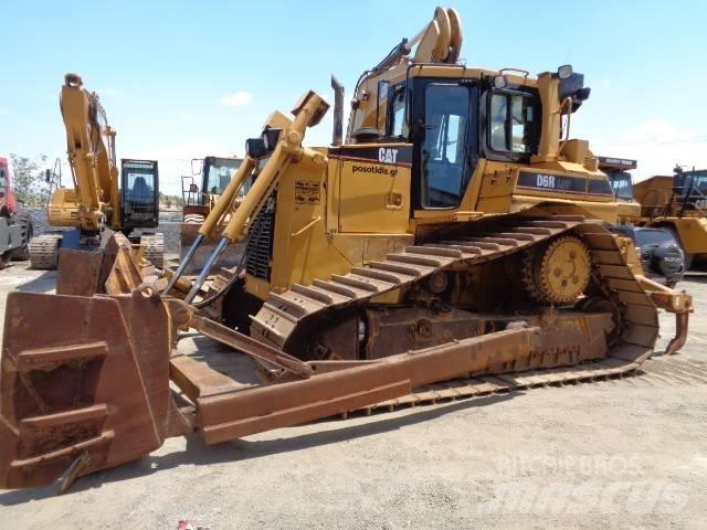 CAT D 6 R II Buldooserid