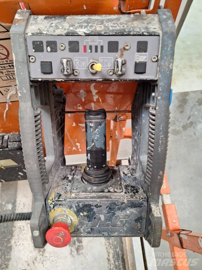 JLG 2646 ES Käärtõstukid