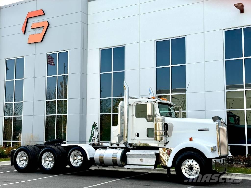 Kenworth W 900 Sadulveokid