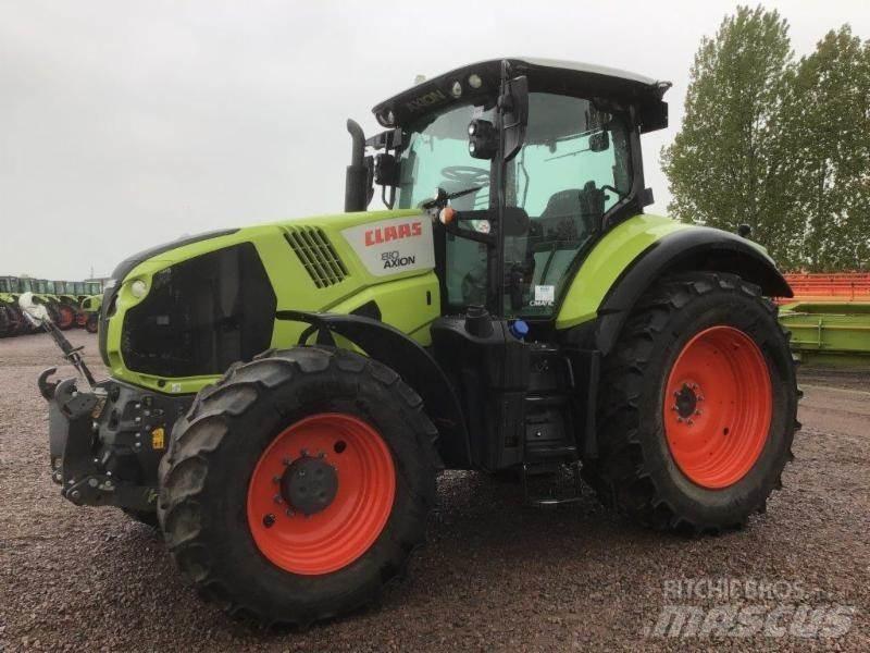 CLAAS AXION 810 Traktorid