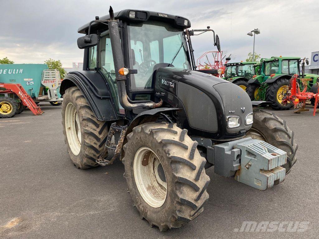 Valtra N92 HITECH Traktorid