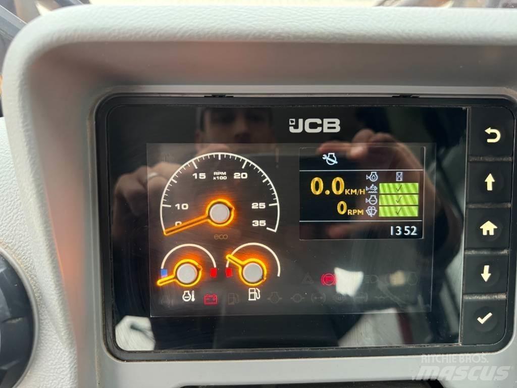 JCB 411 HT Rataslaadurid
