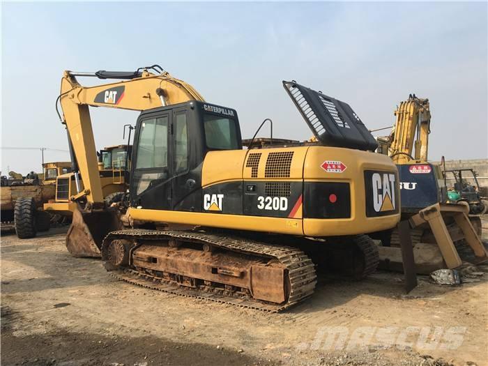 CAT 320 D Roomikekskavaatorid