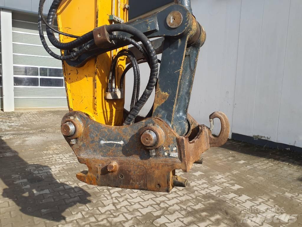 Hyundai HX 300 L Roomikekskavaatorid