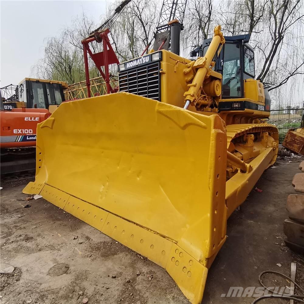 Komatsu D 155 A-2 Buldooserid