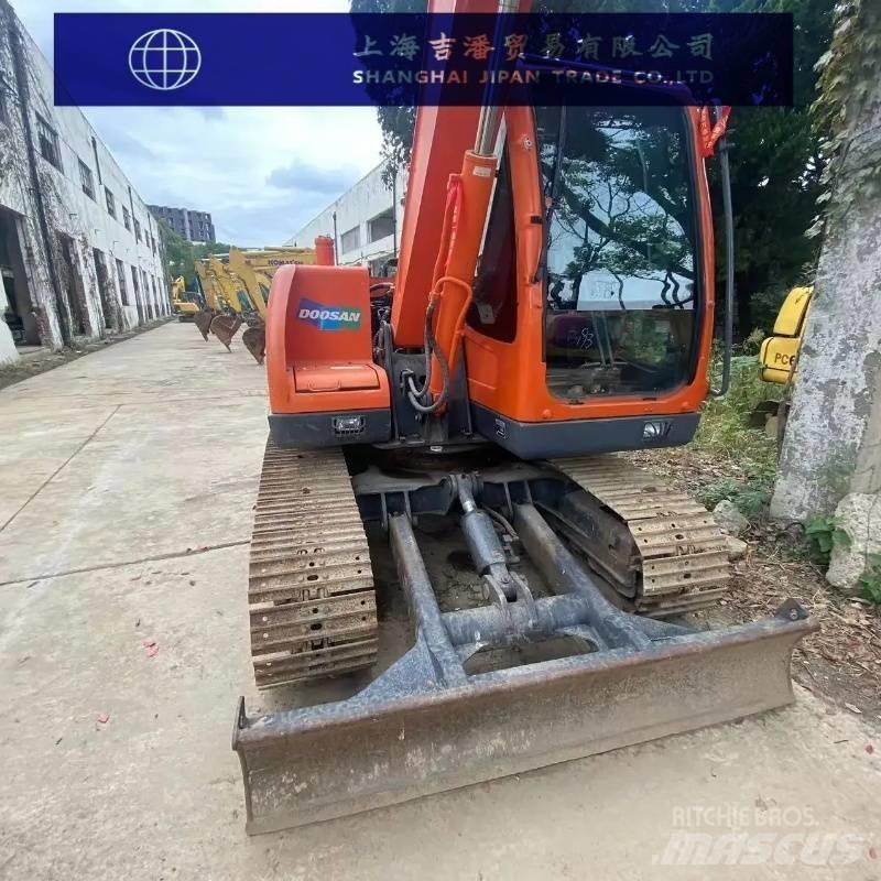 Doosan DX 75-9 C Miniekskavaatorid < 7 t