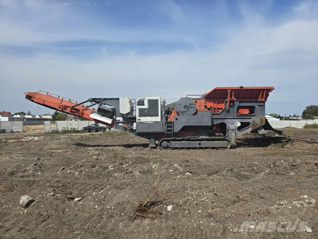 Sandvik QJ 341 Iseliikuvad purustid