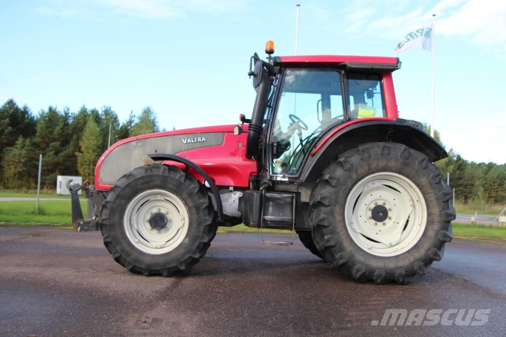 Valtra T 131 Traktorid
