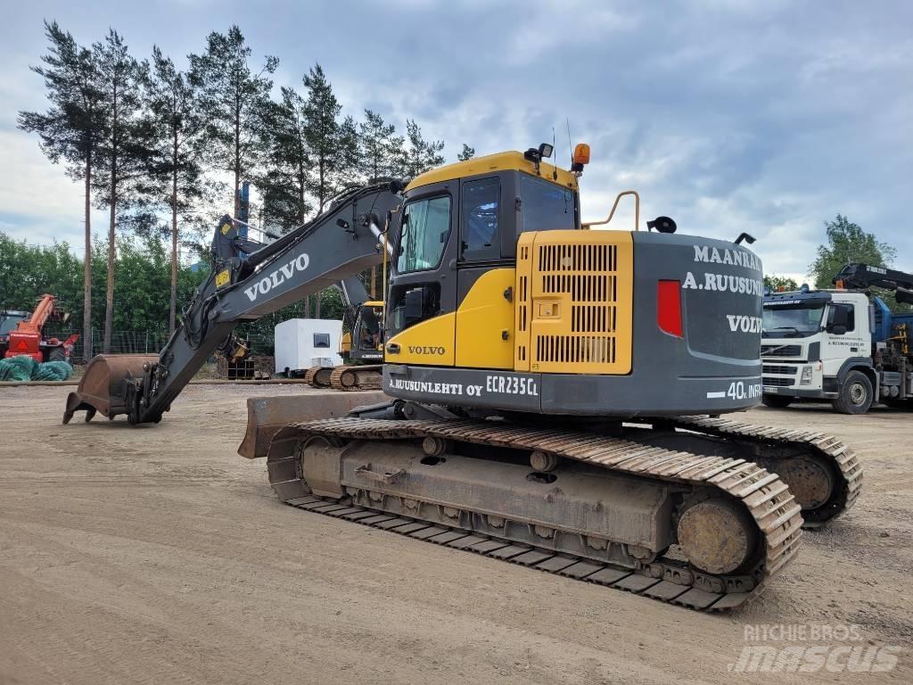 Volvo ECR 235 C L Roomikekskavaatorid