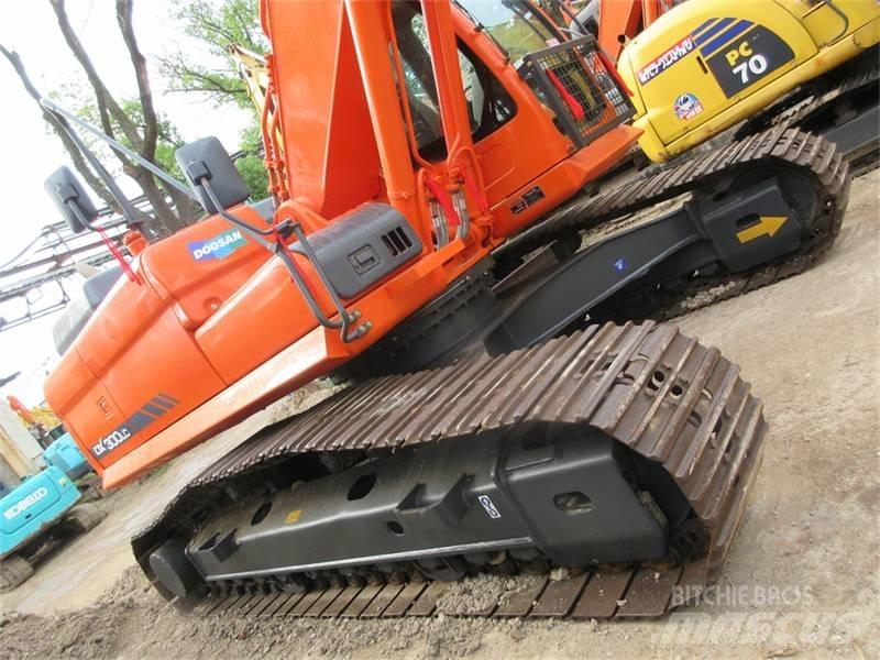 Doosan DX 300 LC-5 Roomikekskavaatorid