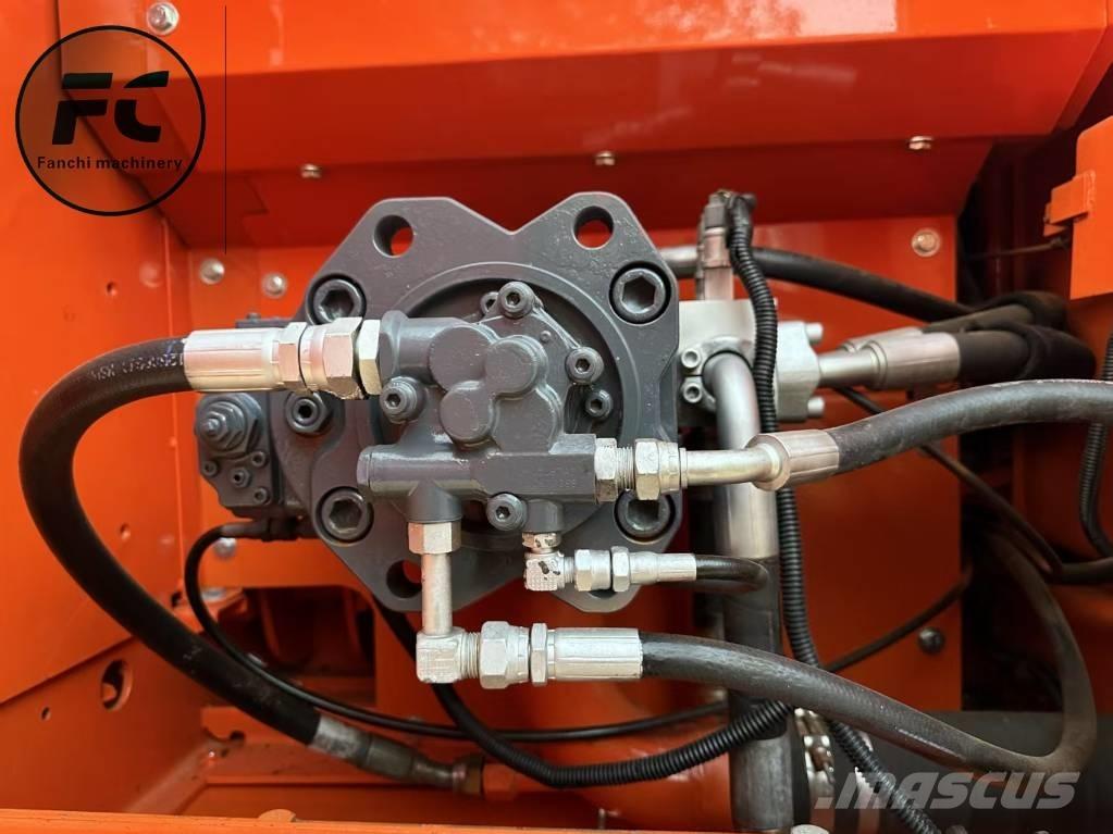 Doosan DX 225 LC Roomikekskavaatorid