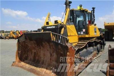 Komatsu D65 EX-16 Buldooserid