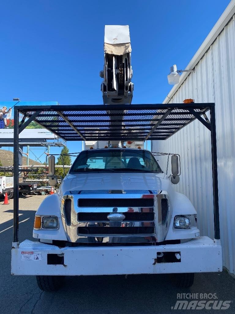 Ford F 750 SD Auto korvtõstukid