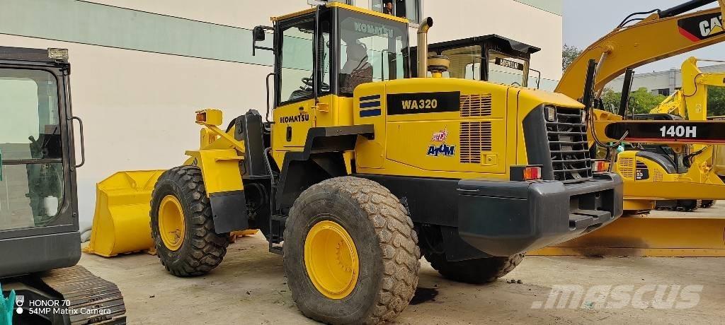 Komatsu WA 320-5 Rataslaadurid