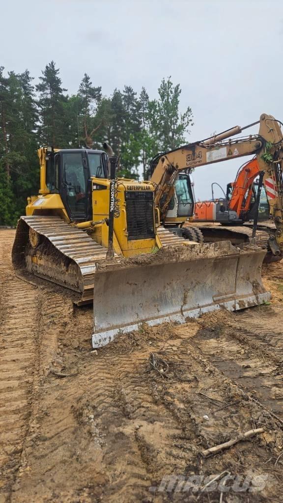CAT D 6 N LGP Buldooserid