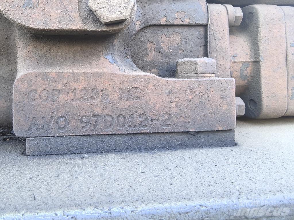 Atlas Copco H 282 Vertikaalsed puurmasinad