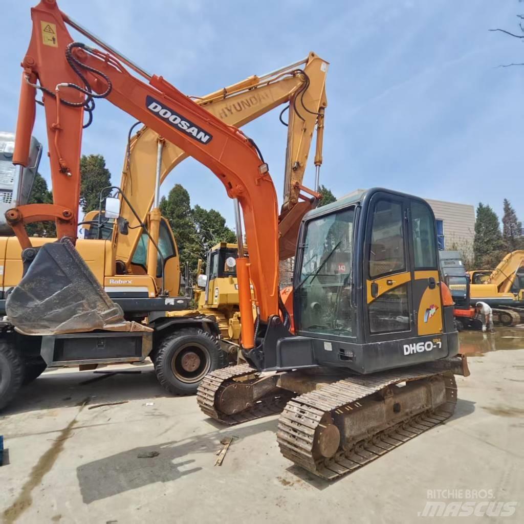Doosan DH 60 Miniekskavaatorid < 7 t