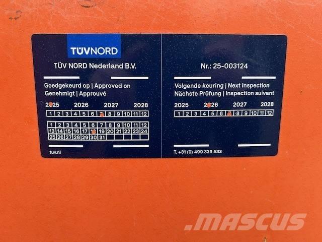 JLG E 400 AJPN Iseliikuvad poomtõstukid