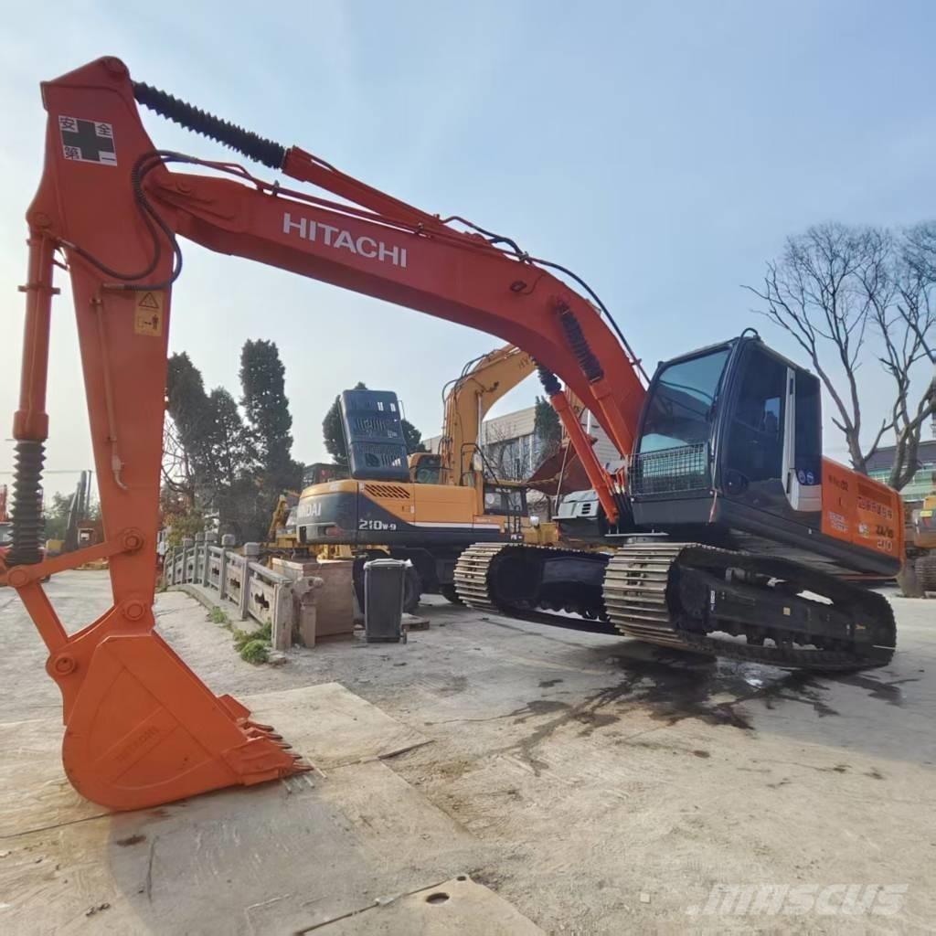 Hitachi ZX 210 Roomikekskavaatorid