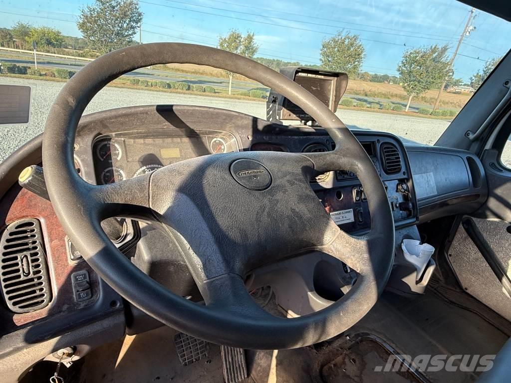 Freightliner M2 Prügiautod