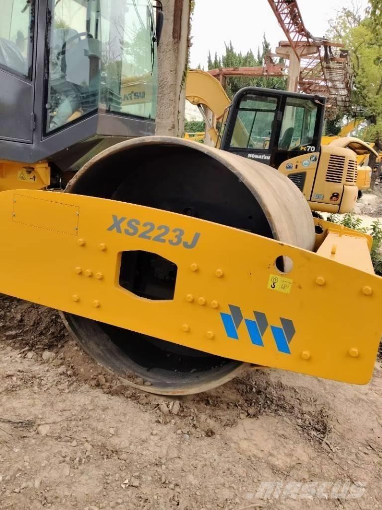 XCMG XS 223 J Ühe trumliga rullid