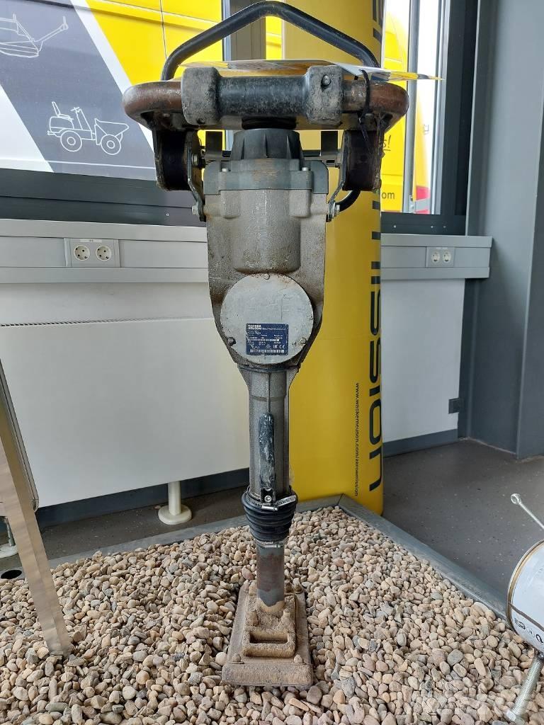 Wacker Neuson AS30e Vibroplaadid