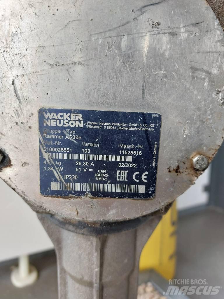 Wacker Neuson AS30e Vibroplaadid
