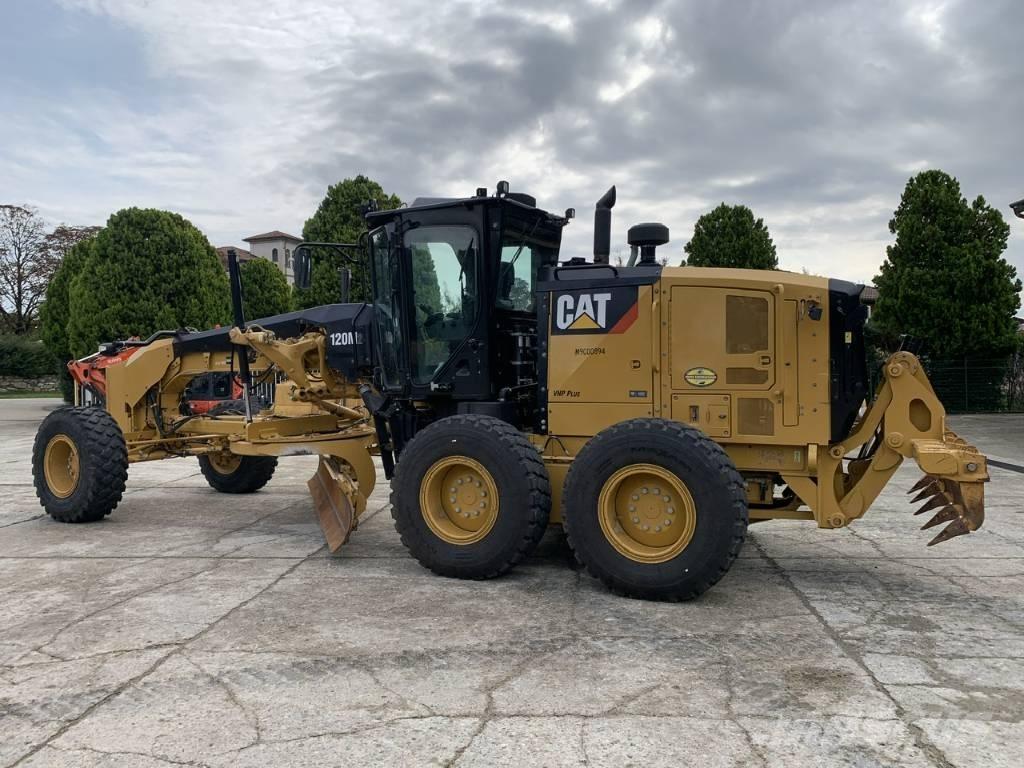CAT 120 M 2 Greiderid