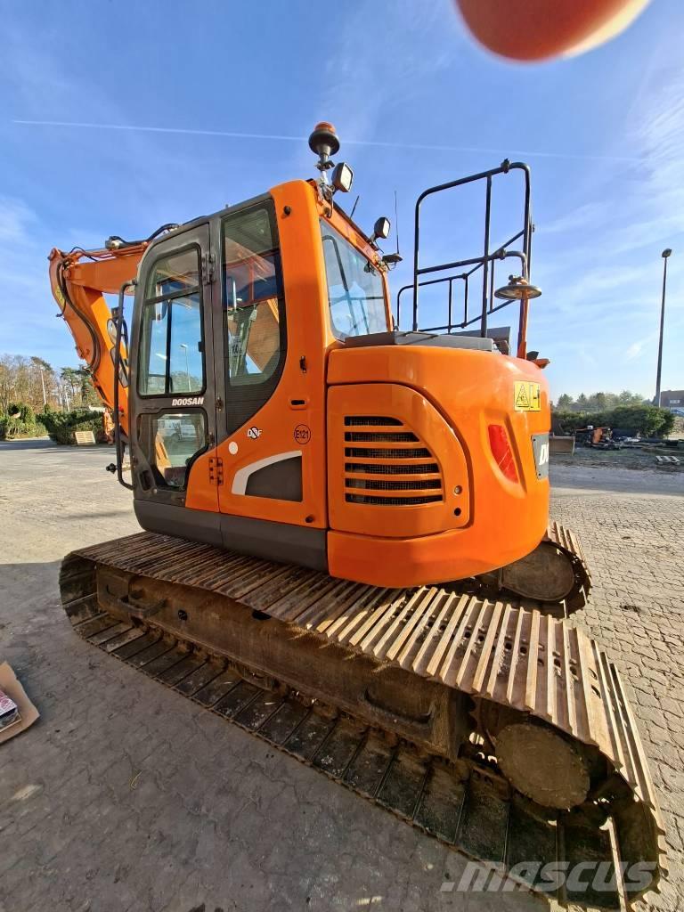 Doosan DX 140 LCR Roomikekskavaatorid
